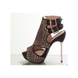 New With Out Box Bakers Landa Black Gold Studded Heels